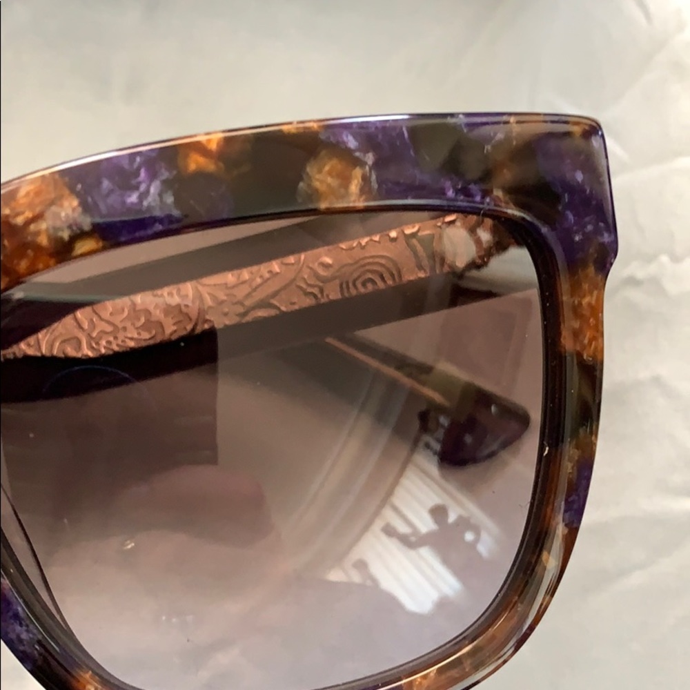 NWT ETRO Marble Violet Sunglasses comes w/case